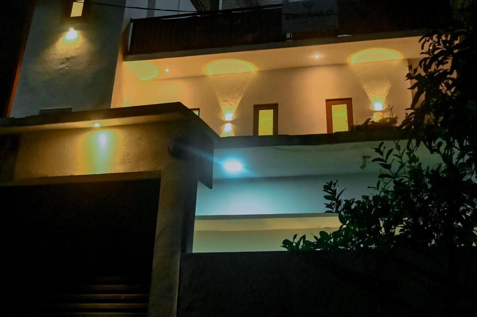Emerald Home Stay Anuradhapura Kültér fotó