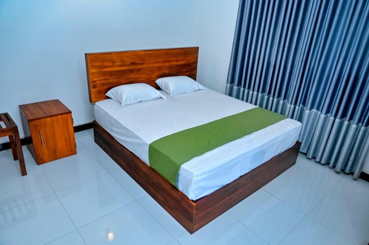 Emerald Home Stay Anuradhapura Kültér fotó